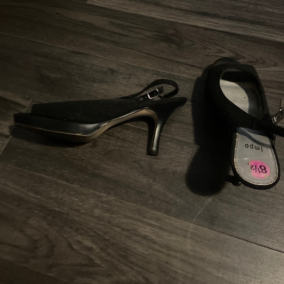 Sandals - Picture 1 of 1